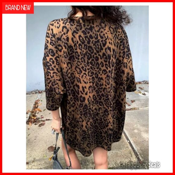 Oversized Leopard Print T-Shirt, Short Sleeve Crew Neck Baggy Top - Picture 3 of 5